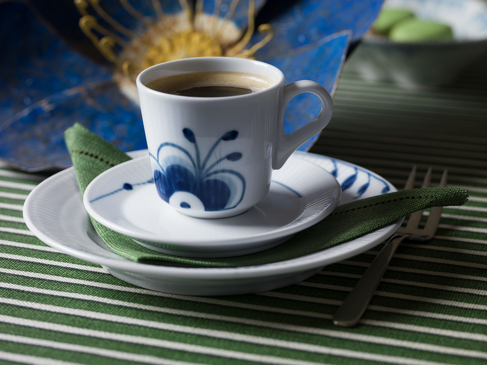 Royal Copenhagen Mega Blau Gerippt Espressotasse mit Untertasse 0,09ltr.