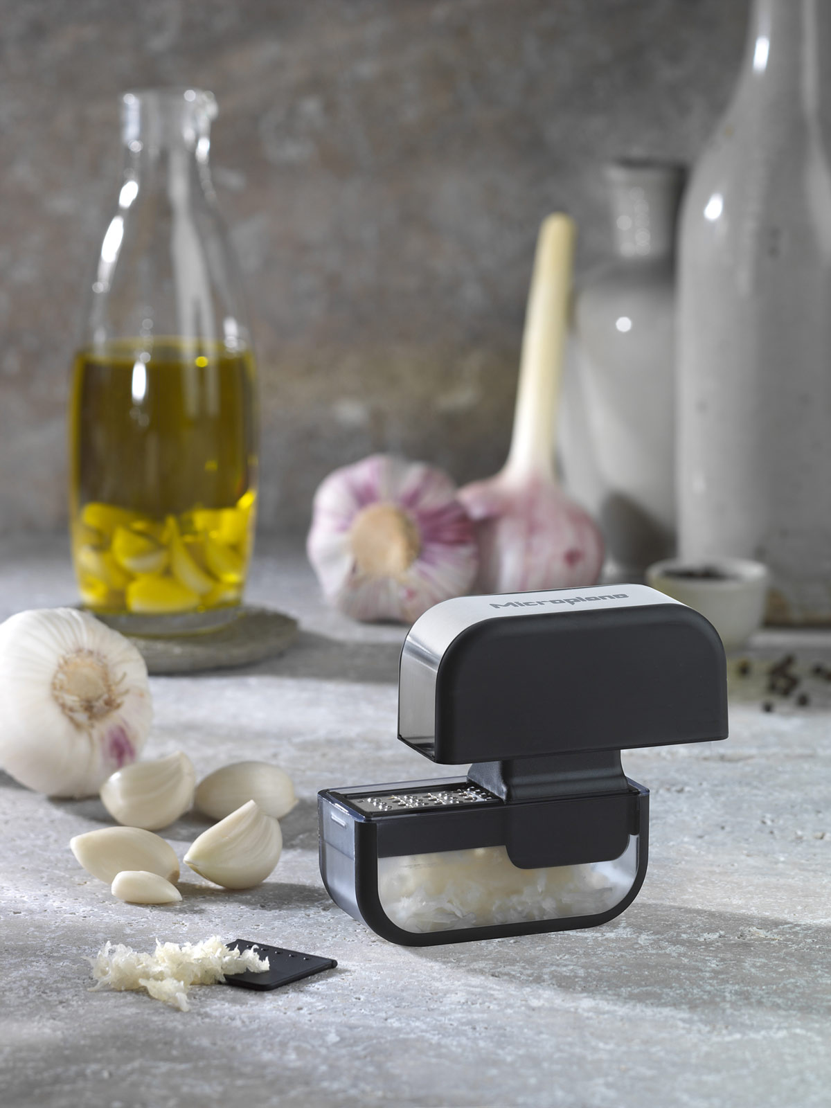 Microplane Specialty Knoblauchschneider schwarz