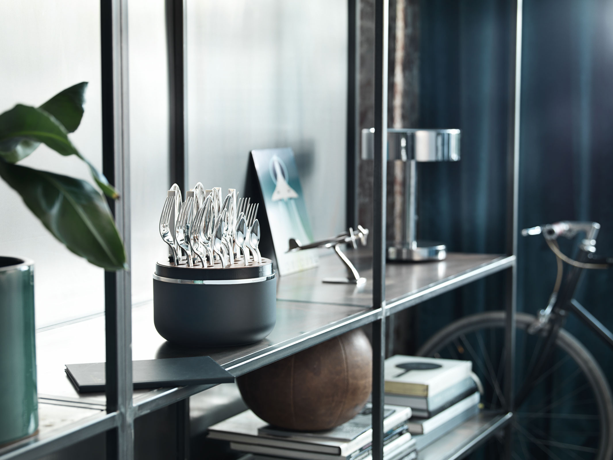 Robbe & Berking Riva THE BOX Frozen Black Edition 24tlg.