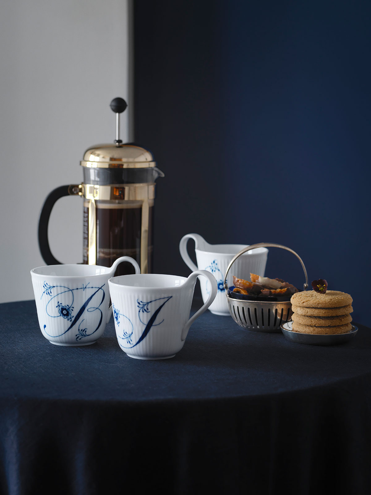Royal Copenhagen Alphabet Collection Becher "I"  0,33ltr.