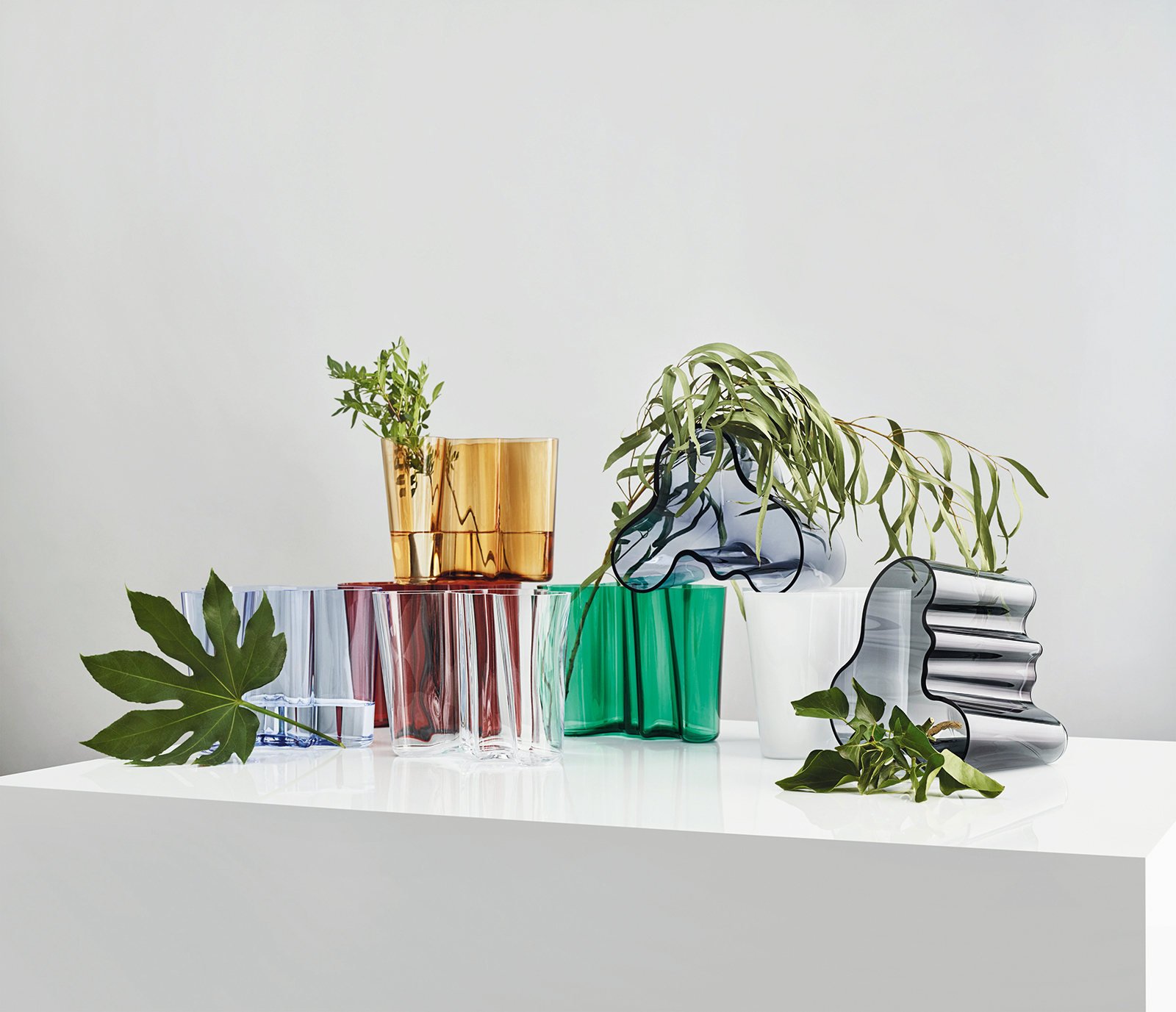 iittala Alvar Aalto Vase 16cm moss green/moosgrün