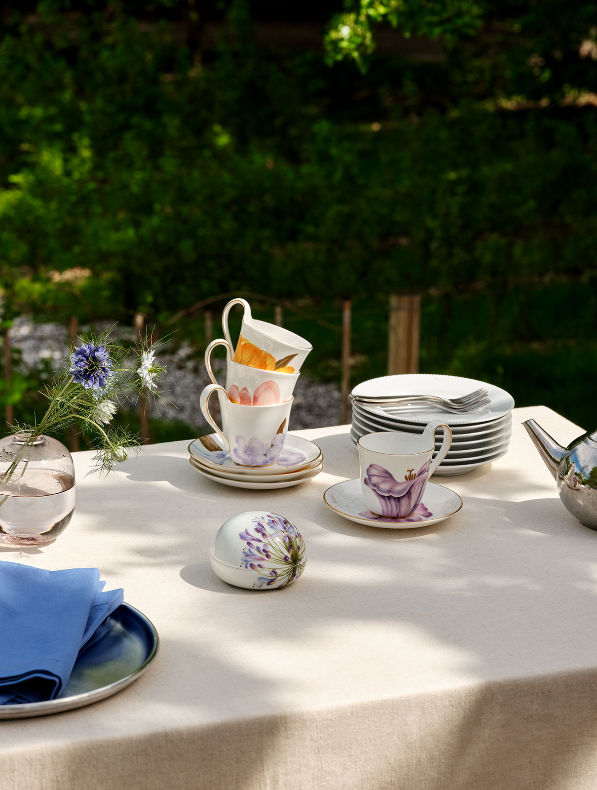 Royal Copenhagen Flora Kaffeetasse mit Untertasse Winde 2671092