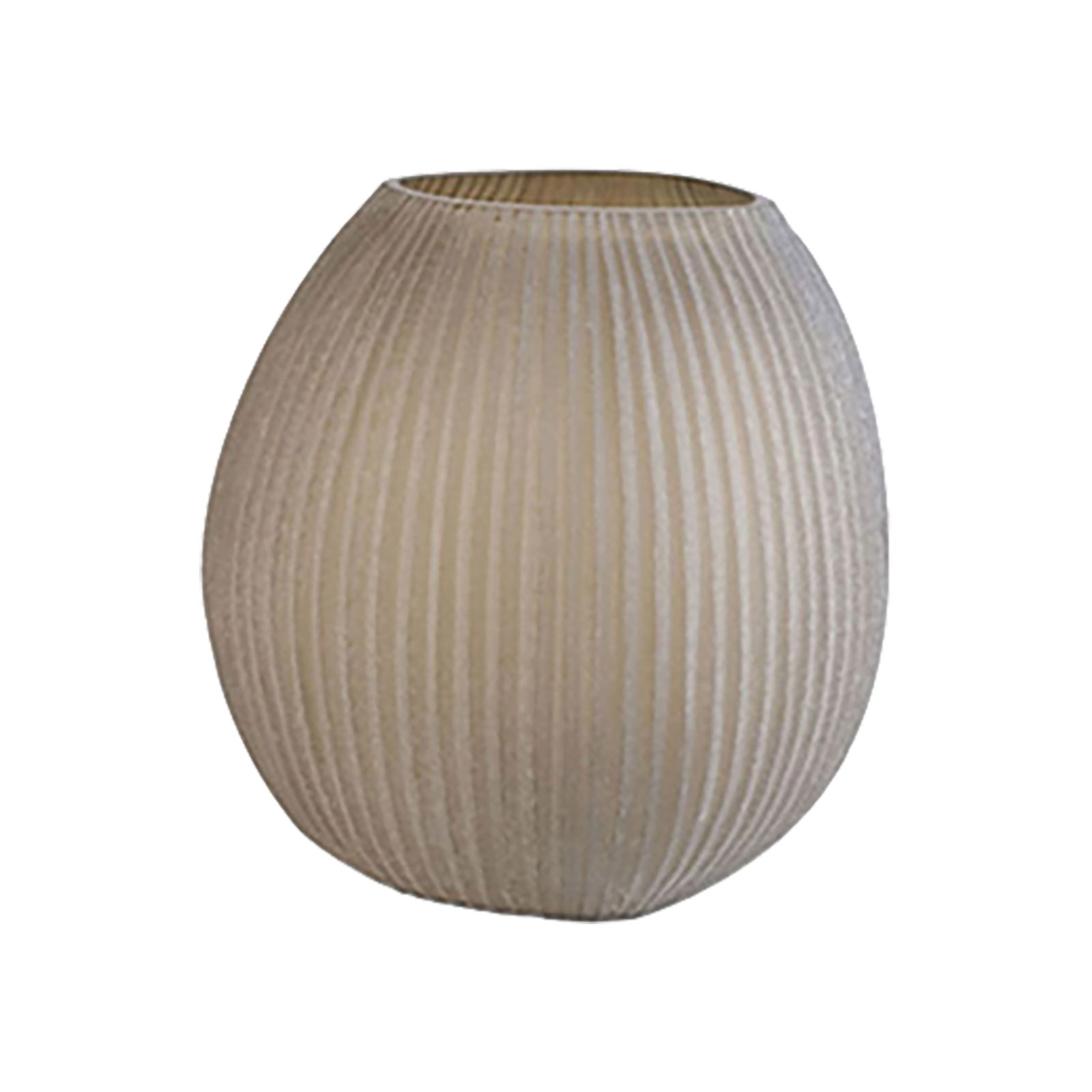 Die Nagaa Vase in smokegrey von Guaxs ist eine Blumenvase aus grauem Glas, handgeschliffen mit einer gerillten Oberfläche.