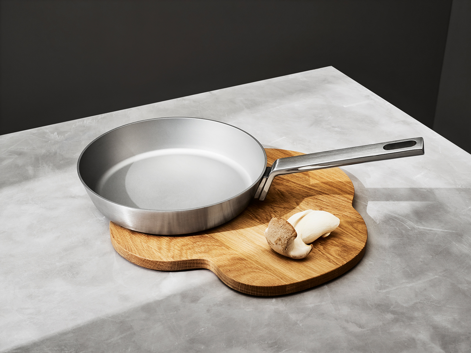 iittala Tools Bratpfanne 28cm gebürsteter Edelstahl
