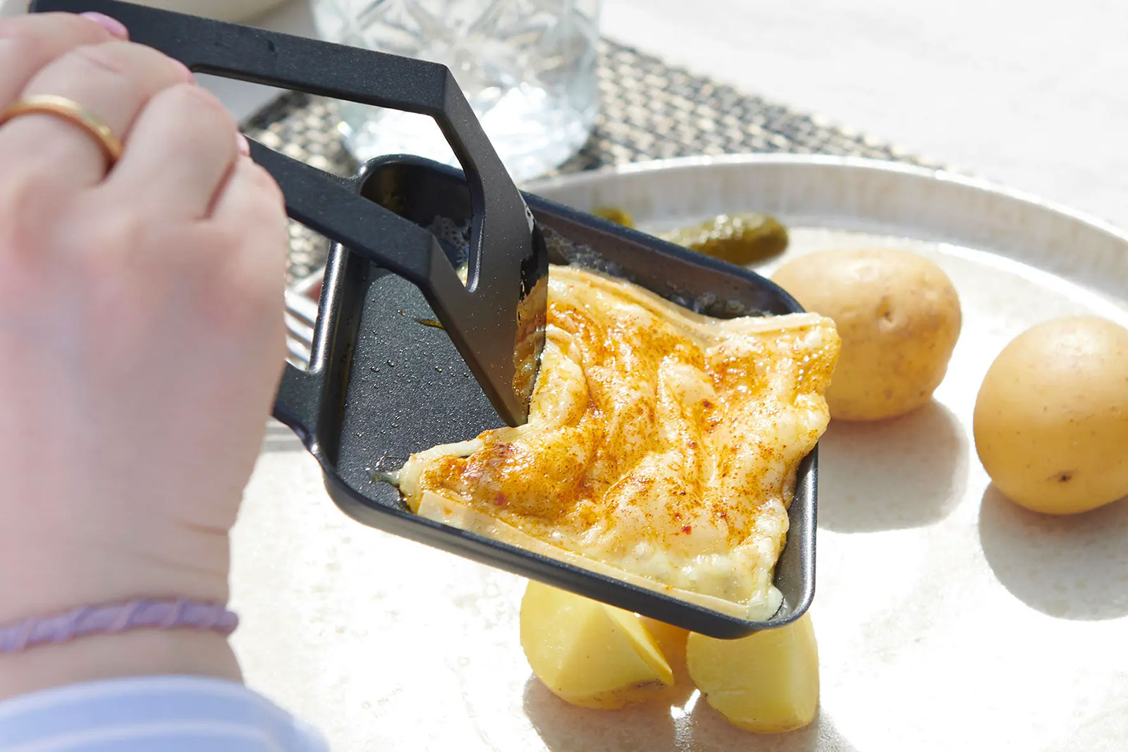 Stöckli CheeseGrill 4 Connect black