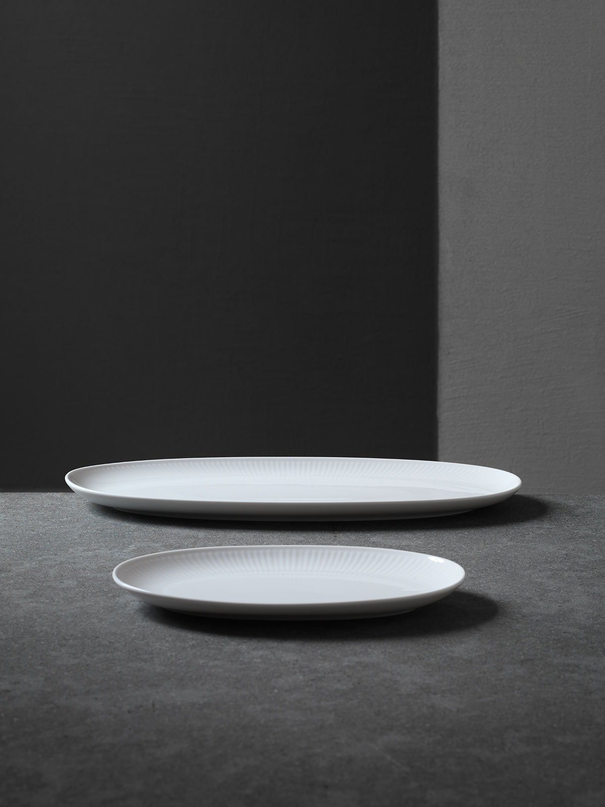 Royal Copenhagen Weiß Gerippt Beilage oval 23cm 2408356