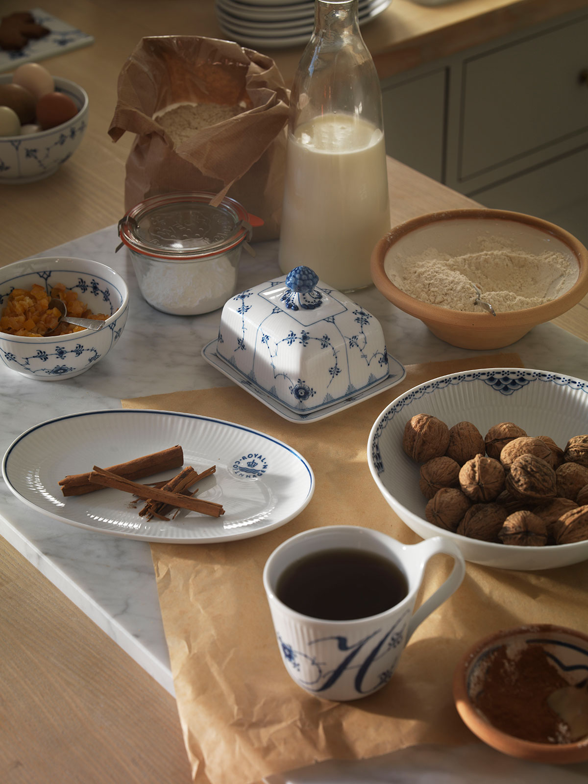 Royal Copenhagen Alphabet Collection Becher "H"  0,33ltr.
