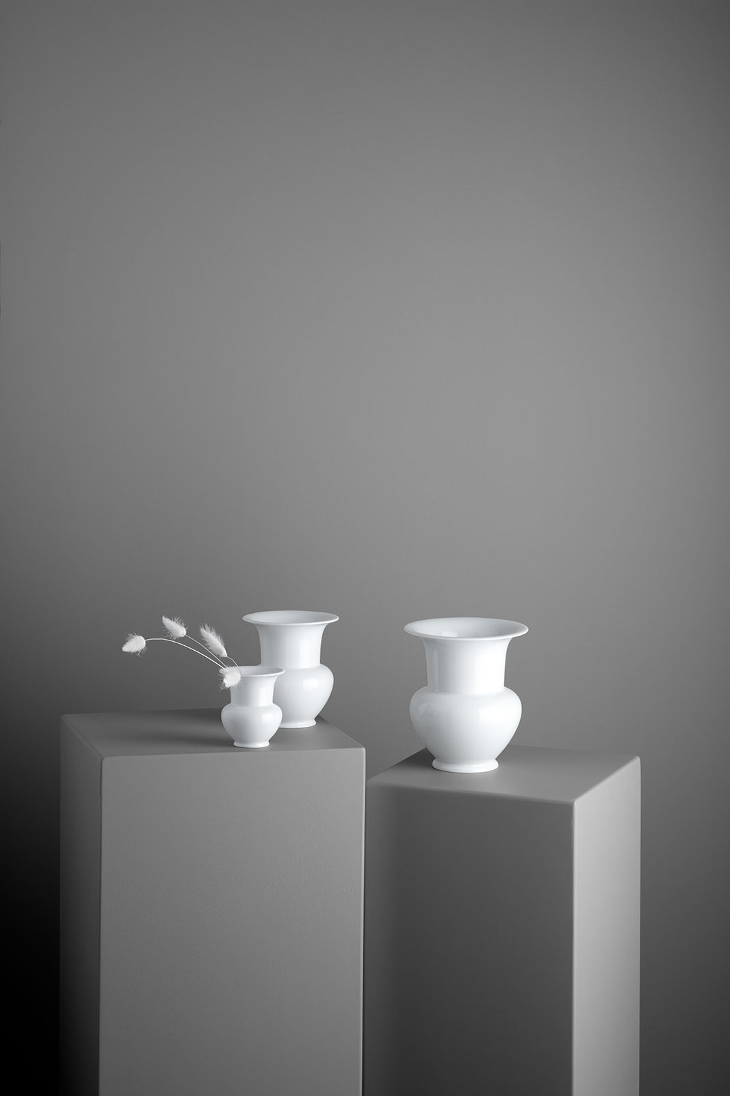 KPM -  Berlin Vase Fidibus 19cm groß weiß ( Fidibus 3 )